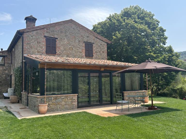 Farm with hot tub, barbeque & yard — photo 5