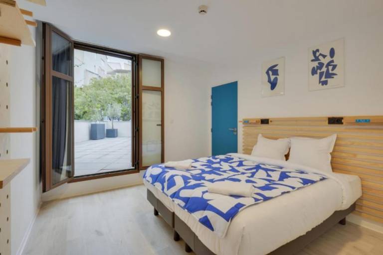 Hostel Grands-Carmes