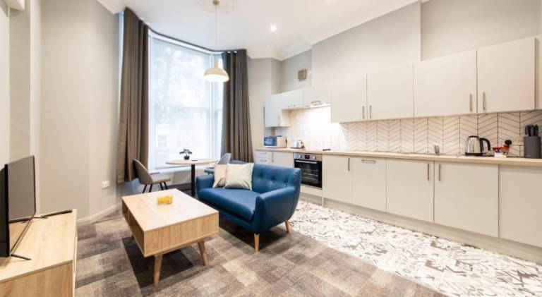 Holiday apartment | Next to Cardiff Castle — photo 2