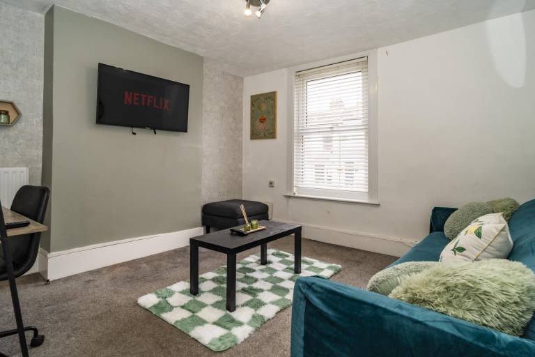 House | Perfect for remote work | Pets allowed in Maidstone