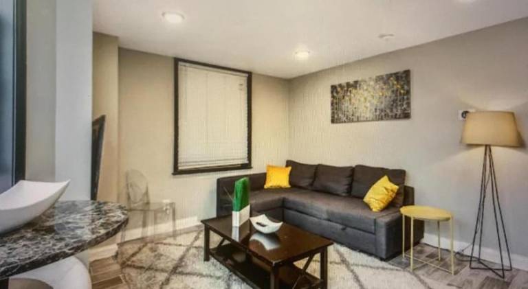 Apartment | Next to Liberty Place | Pets allowed — photo 2