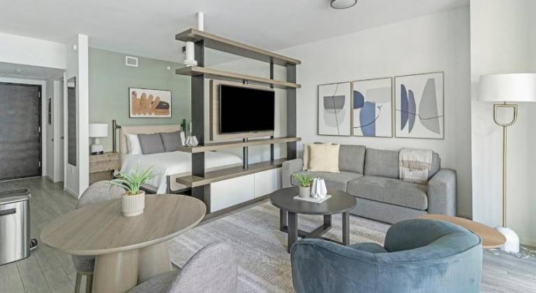 Nice apartment | Next to Bayside Marketplace | Pets are welcome in Miami, FL