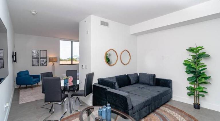 Prime Miami Retreat with King Bed Near Brickell & Marlins Park — photo 3