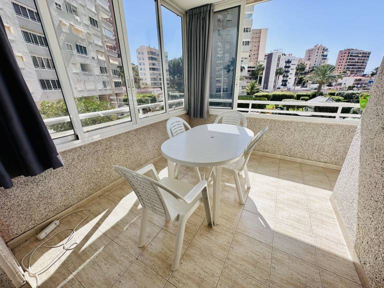 Holiday apartment with patio, pool & garden — photo 4