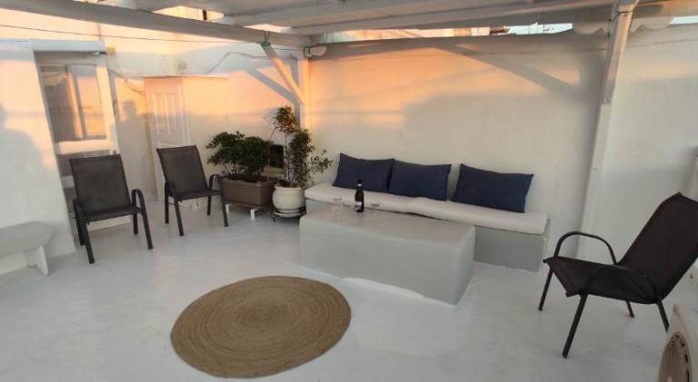 Fully equipped lovely vacation home with terrace | Suitable for remote work | Pet-friendly — photo 4