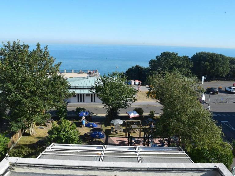 Portland Hotel in Folkestone