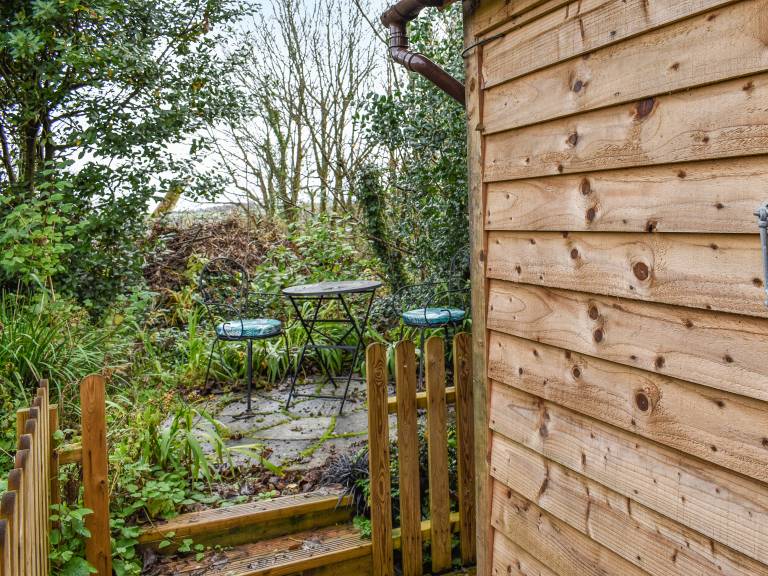 Cottage with garden | River view — photo 2