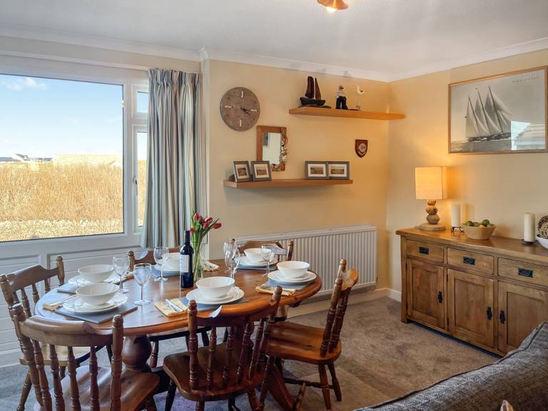 Family-friendly wonderful cottage with yard | River view | Beach nearby | Dogs allowed — photo 4