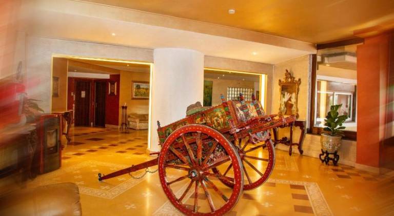 Ares Hotel — photo 2