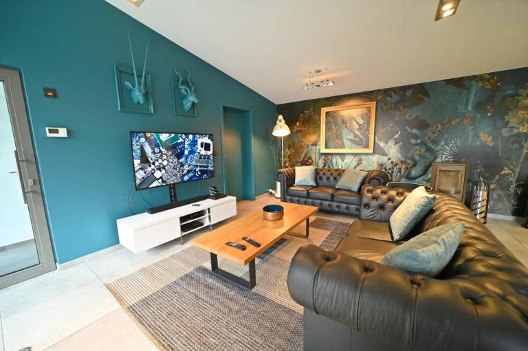 Ample vacation home with patio, sauna & BBQ | Pets allowed — photo 3