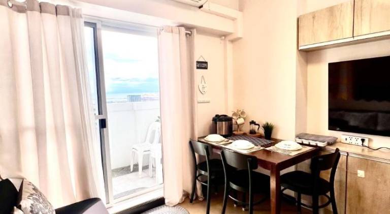 Angel's Place Torre De Manila, Cozy 1BR Condo, Sunset View Near all Attractions — photo 2