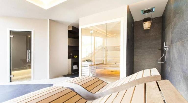 Charming rental apartment with sauna, garden & hot tub | Pets allowed — photo 5