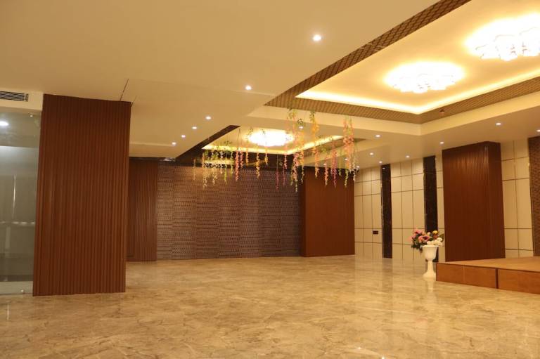 Hotel Maxsun Gwalior