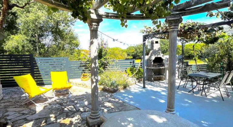 Apartment with terrace & yard in Rovinj