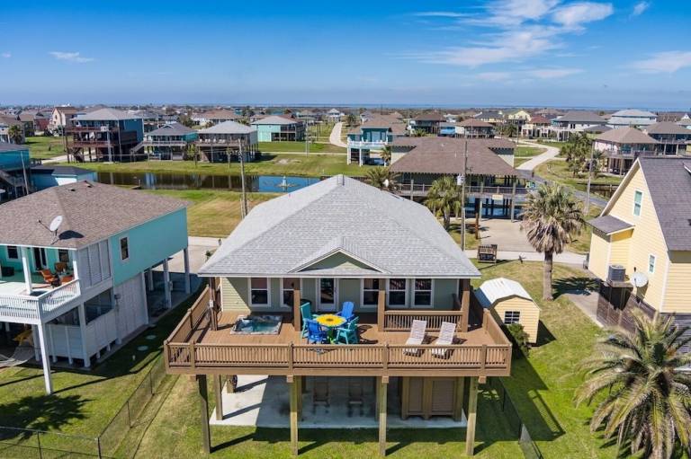House  Crystal Beach