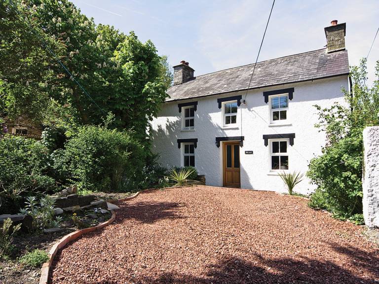 House Llangrannog