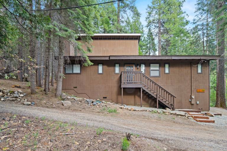 Cabin Oakhurst