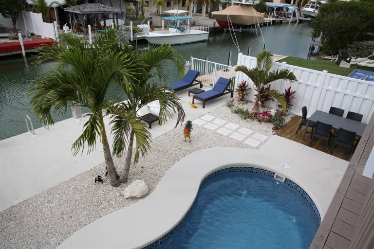Seas the Day Spacious Waterfront Pool Home, 50 Dock! — photo 3
