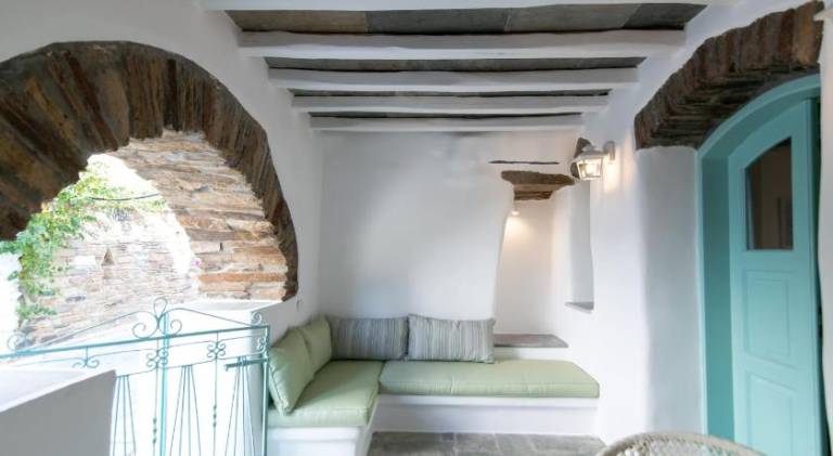 House with terrace — photo 4