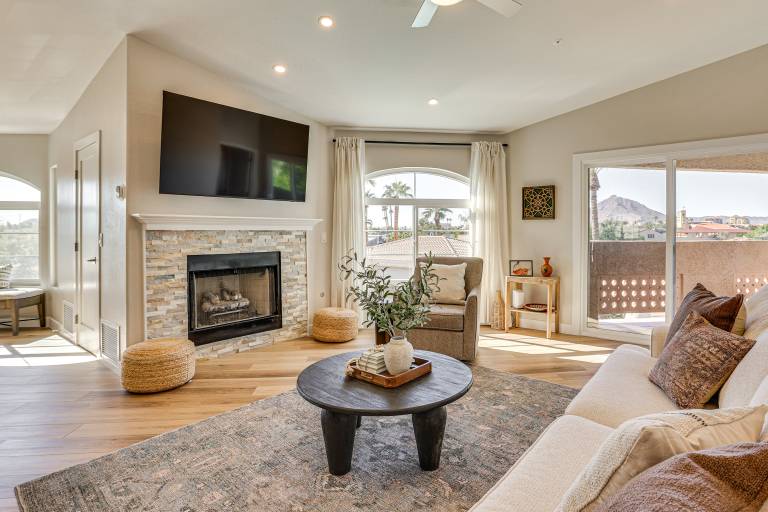 Walkable Scottsdale Oasis w Pool Near Old Town