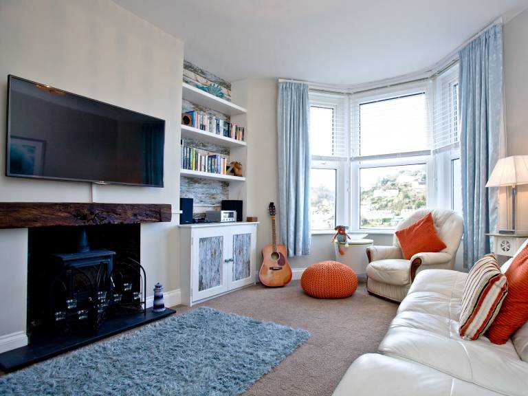 House  Looe