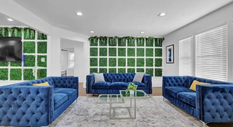 7BR Atlanta HomeOpen Layout, Sleeps16 with11beds in Atlanta, GA