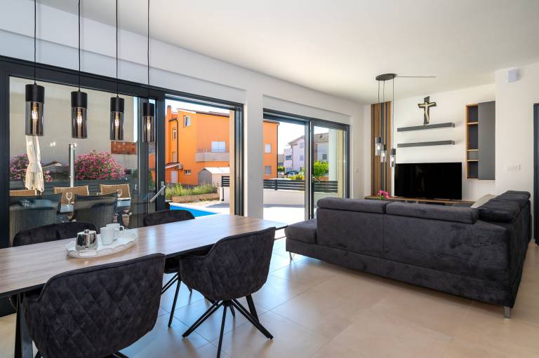 House with yard, private pool & barbeque | Garden view | Beach nearby | Pet-friendly in Vodice