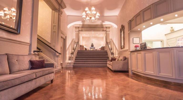 The Royal Hotel — photo 2