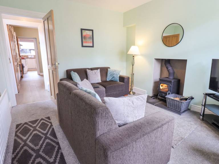 Children-friendly cottage with garden & patio | Dogs allowed — photo 5