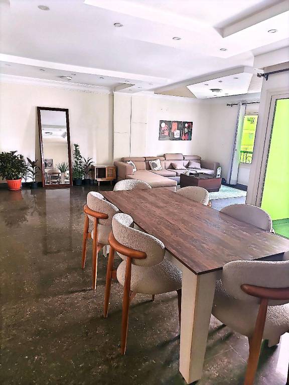 House Heliopolis