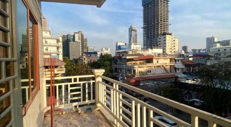 Apartment | Close to Tuol Sleng Genocide Museum | Pets allowed — photo 3