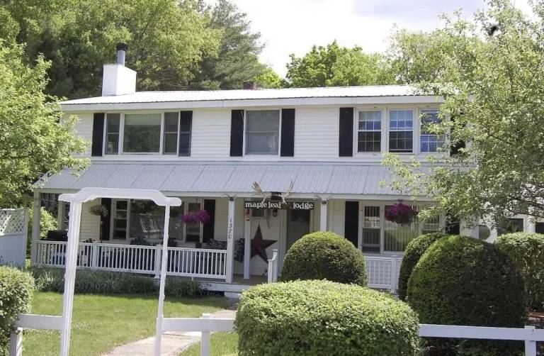 House  Schroon Lake