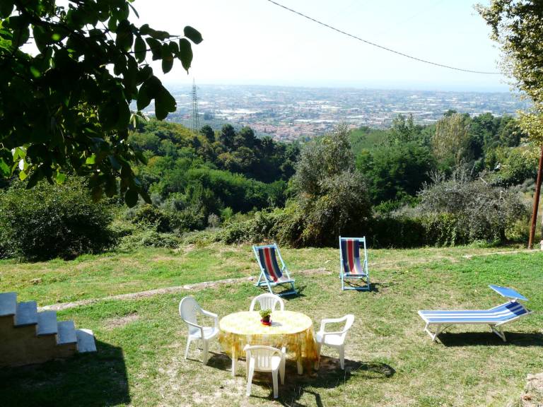 Fully equipped beautiful vacation home with garden, grill & terrace | Pets allowed — photo 3