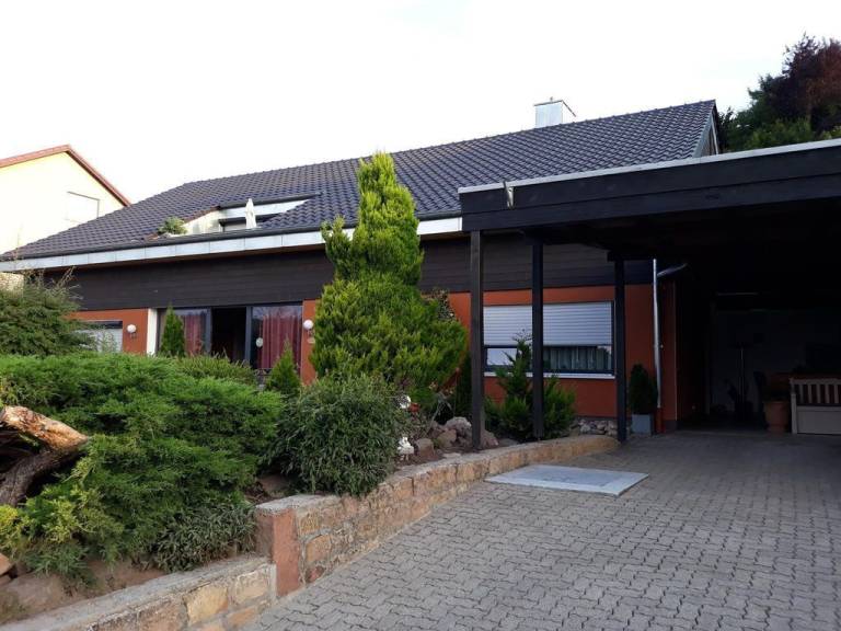 Ferienwohnung Gleisweiler