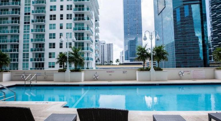 Holiday apartment with pool & jacuzzi | Good for workation — photo 3