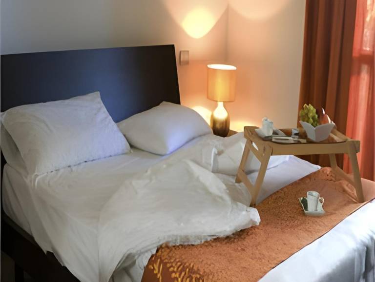 Pleasant serviced apartment with pool | Next to the beach | Pets are welcome in Pozzolengo