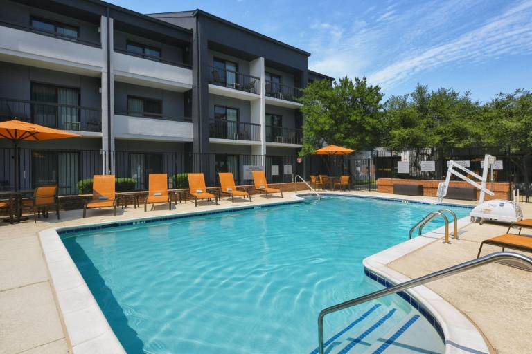 Courtyard by Marriott Dallas Richardson at Spring Valley in Richardson, TX