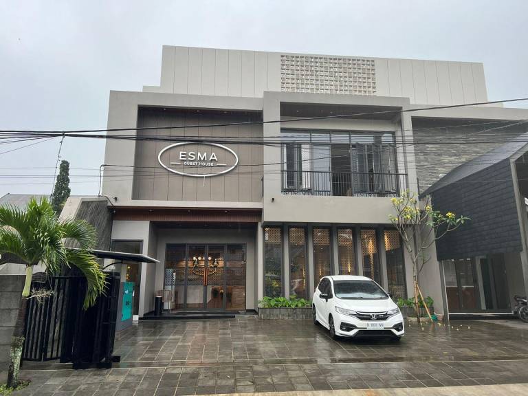 Esma Family Guest House