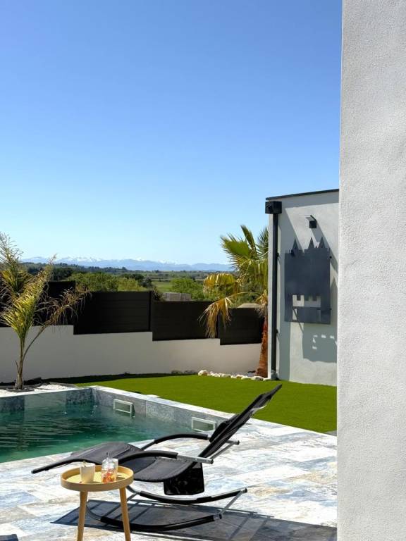 Fully equipped gite with private pool, patio & garden | Dogs allowed — photo 2