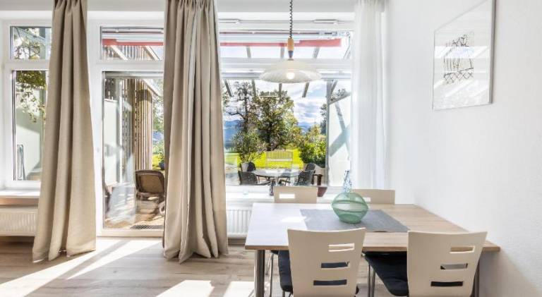 Rental apartment with yard, sauna & terrace | Dogs allowed in Scheidegg