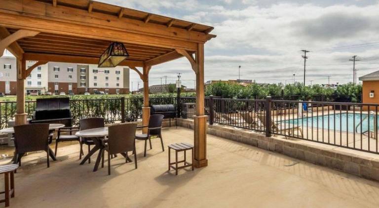Comfort Suites Cotulla near I-35 — photo 3
