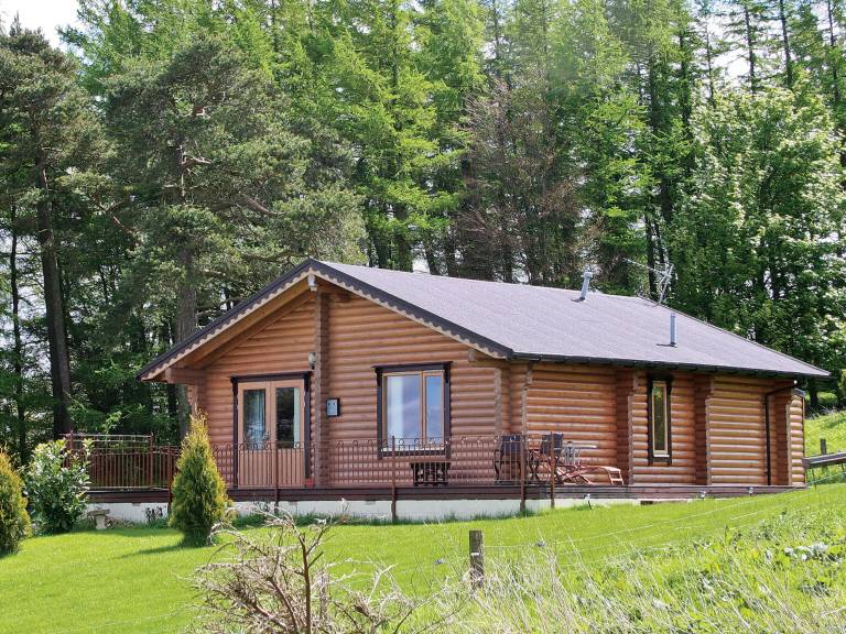 Fingask Log Cabin S4394