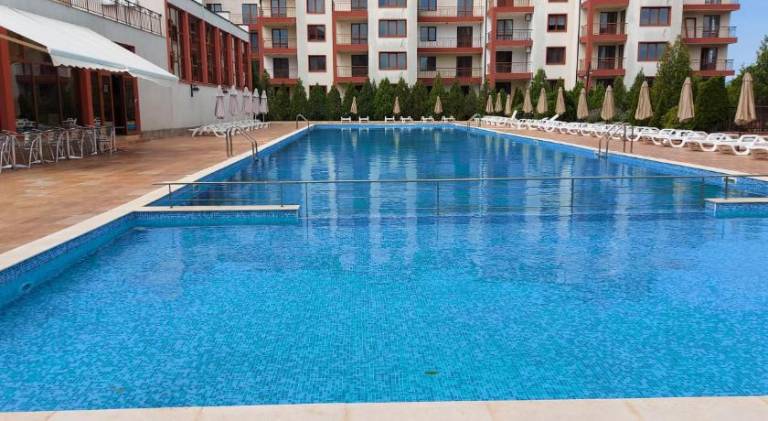 Holiday apartment with pool & jacuzzi — photo 2
