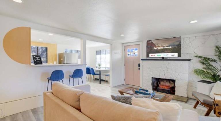 Ivywild Peak Mountain Escape with Scenic Views in Colorado Springs, CO