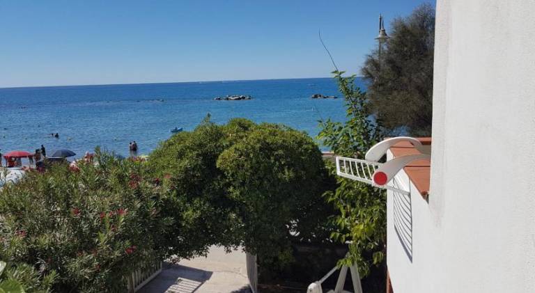 Apartment | Beach nearby | Pets allowed in Salerno