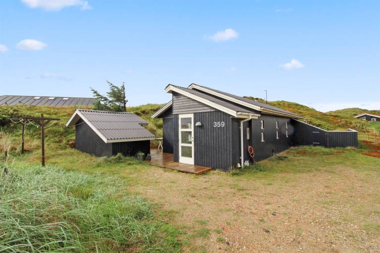 Vacation home with terrace in Hvide Sande