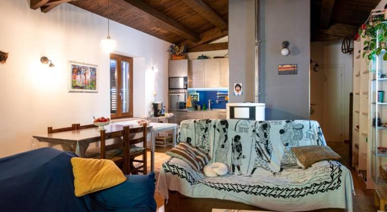Chalet with hot tub | Pet-friendly — photo 3