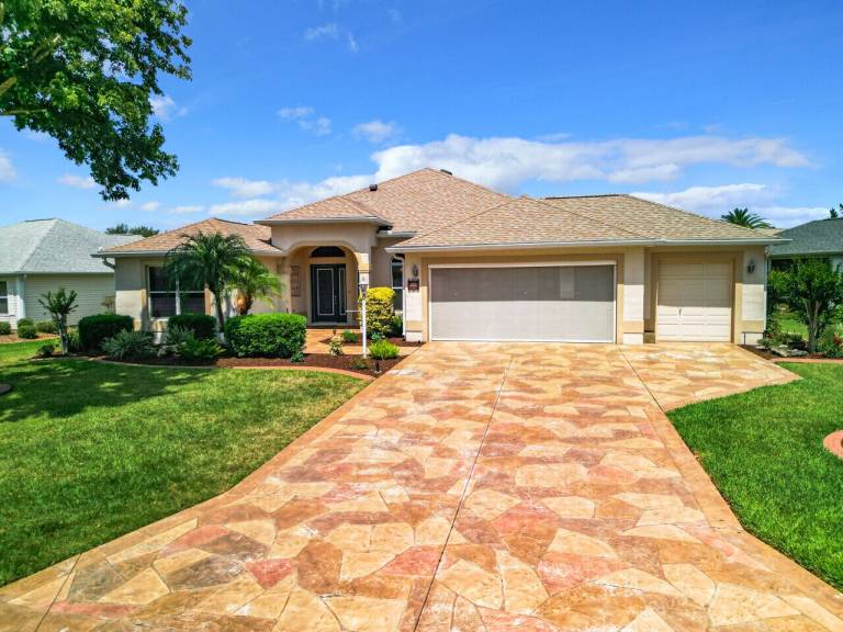 House The Villages