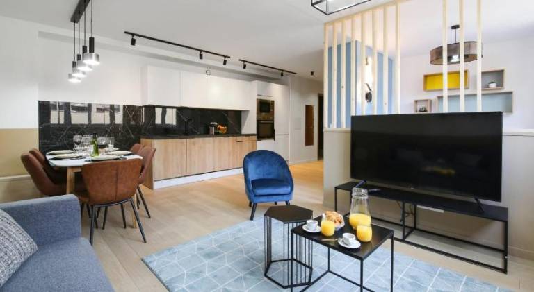 Apartment with 2 rooms for 6 persons in Montrouge