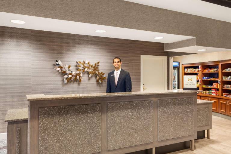Hampton Inn & Suites Denver-Cherry Creek — photo 5